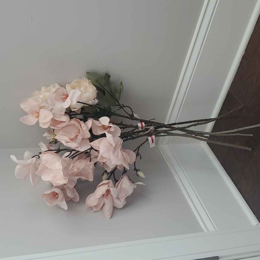 ASSORTED LONG STEM FLOWERS
